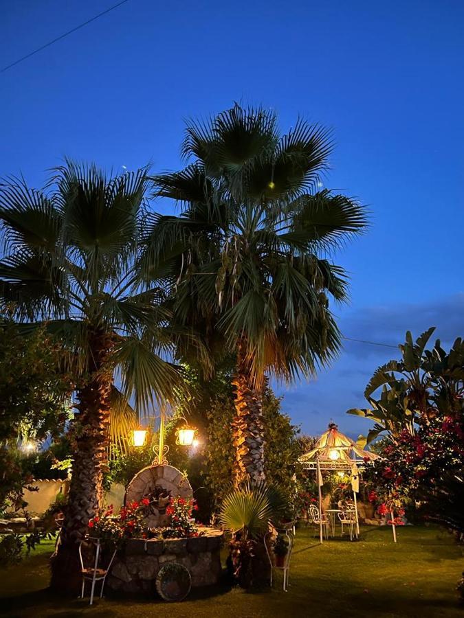 La Capanna Di Giuseppe E Maria Bed & Breakfast Taormina Exterior photo